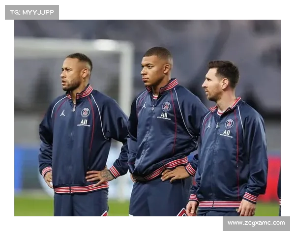 巴黎圣日耳曼战胜里昂，继续稳坐榜首